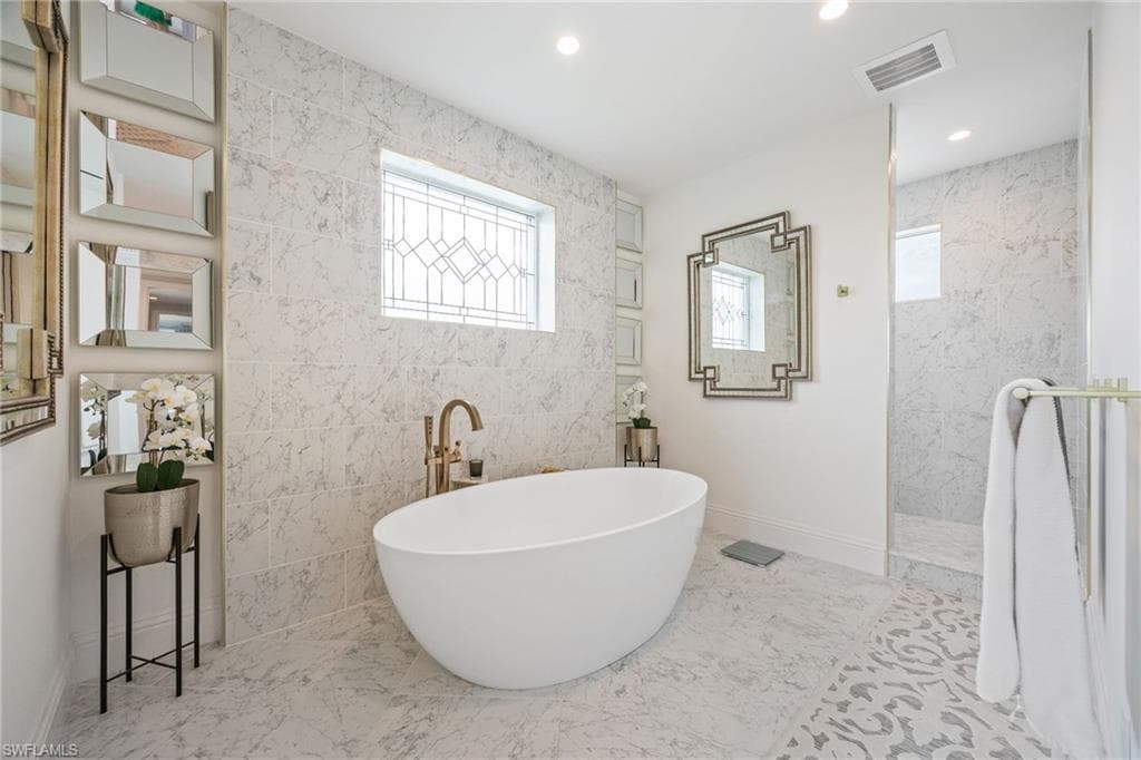 6521 Jacobs DR, FORT MYERS FL 33908-23