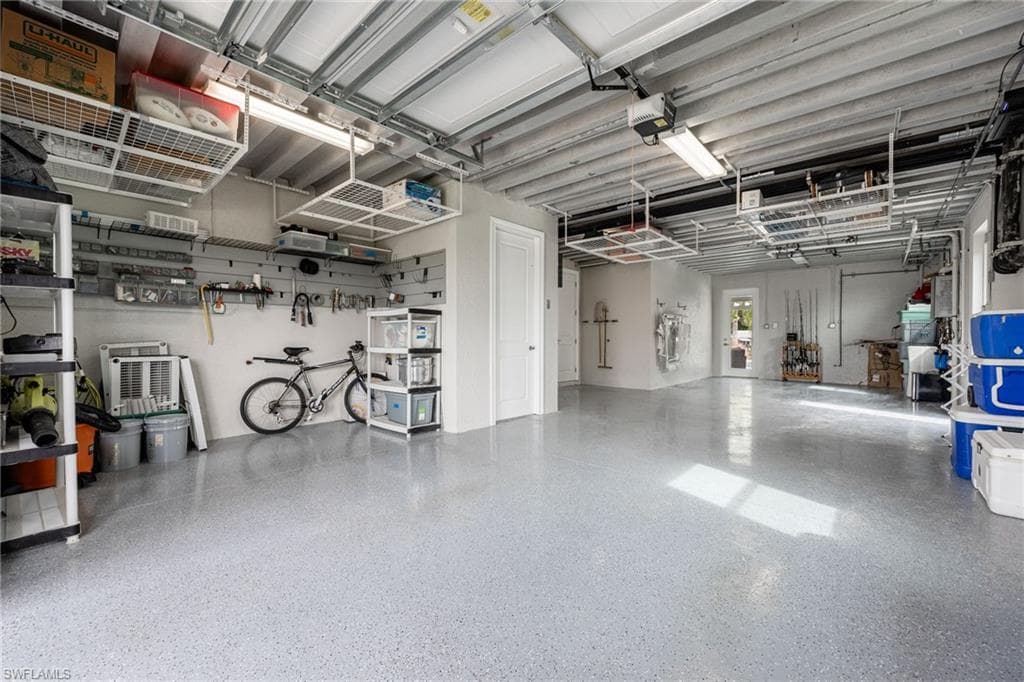 6521 Jacobs DR, FORT MYERS FL 33908-44