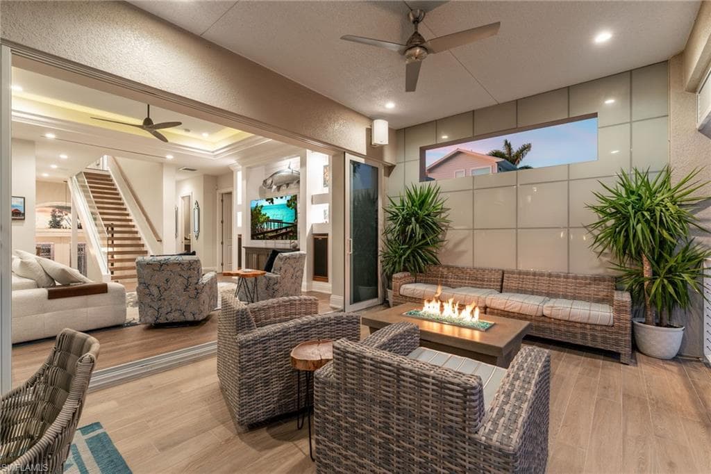 6521 Jacobs DR, FORT MYERS FL 33908-36