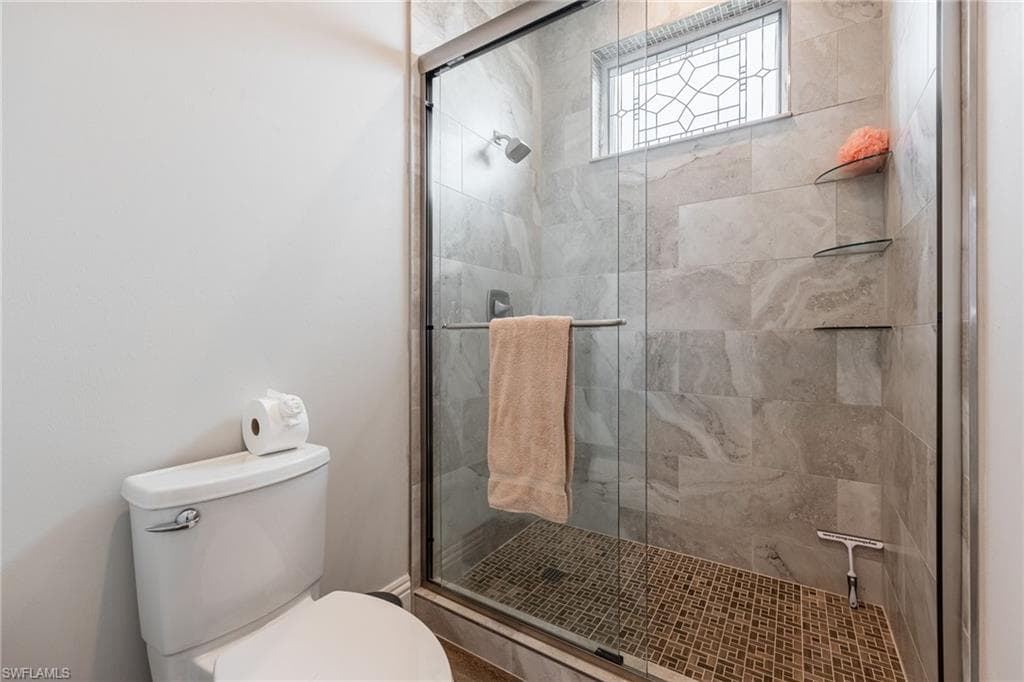 6521 Jacobs DR, FORT MYERS FL 33908-28