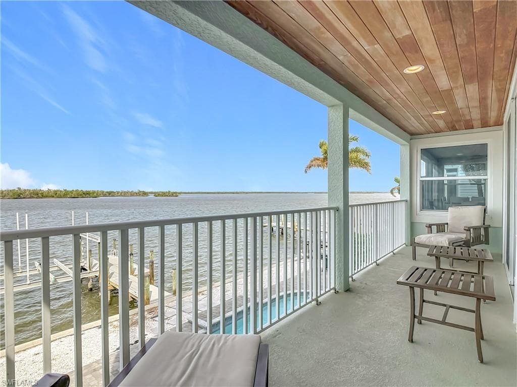 383 Seminole WAY, FORT MYERS BEACH FL 33931-5