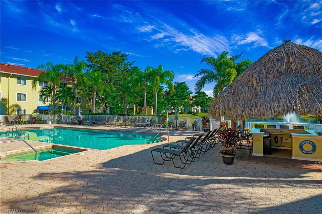 8244 Key Royal CIR # 615, NAPLES FL 34119-15