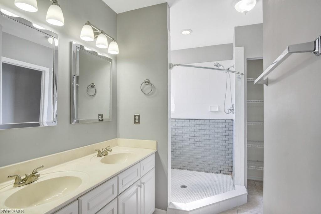 10030 Salina ST, FORT MYERS FL 33905-9