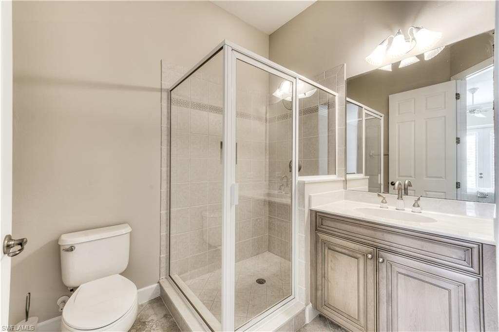 10352 Autumn Breeze DR # 202, ESTERO FL 34135-25