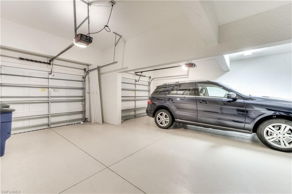 10352 Autumn Breeze DR # 202, ESTERO FL 34135-32