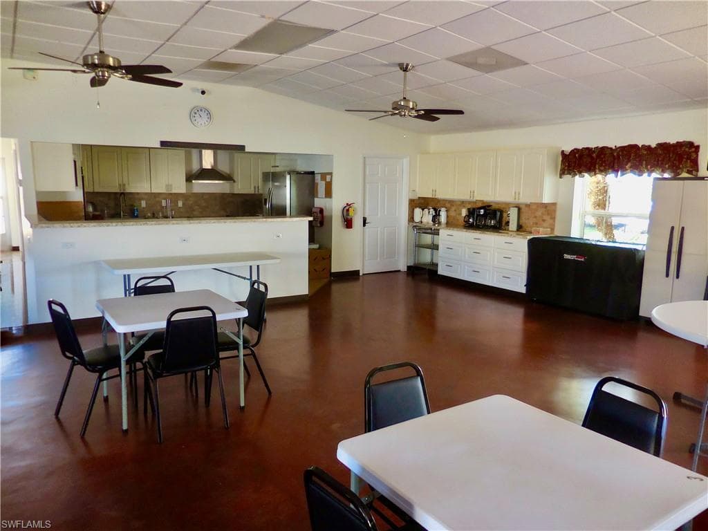 26 Enchanting BLVD, NAPLES FL 34112-16