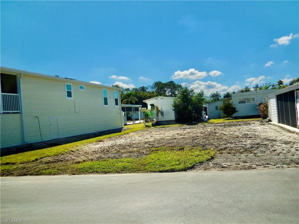 26 Enchanting BLVD, NAPLES FL 34112-7