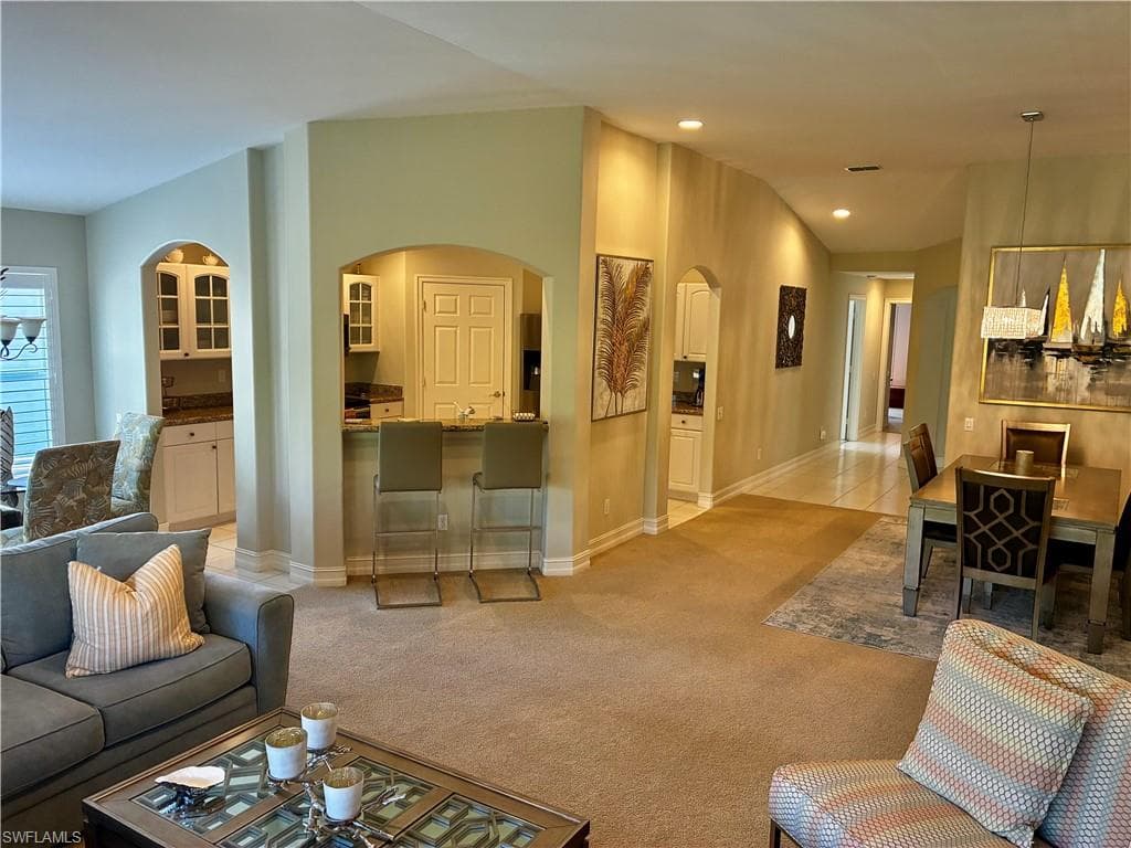 913 Carrick Bend CIR # 202, NAPLES FL 34110-5