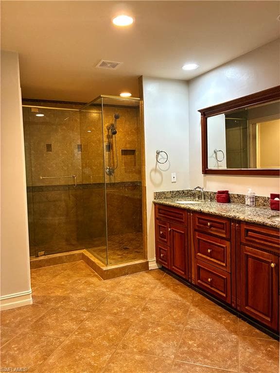 913 Carrick Bend CIR # 202, NAPLES FL 34110-19