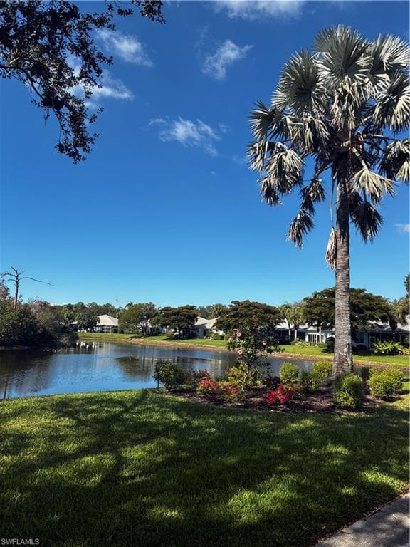 913 Carrick Bend CIR # 202, NAPLES FL 34110-29