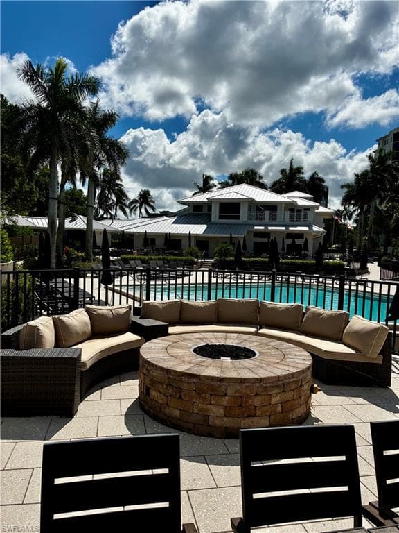 913 Carrick Bend CIR # 202, NAPLES FL 34110-33