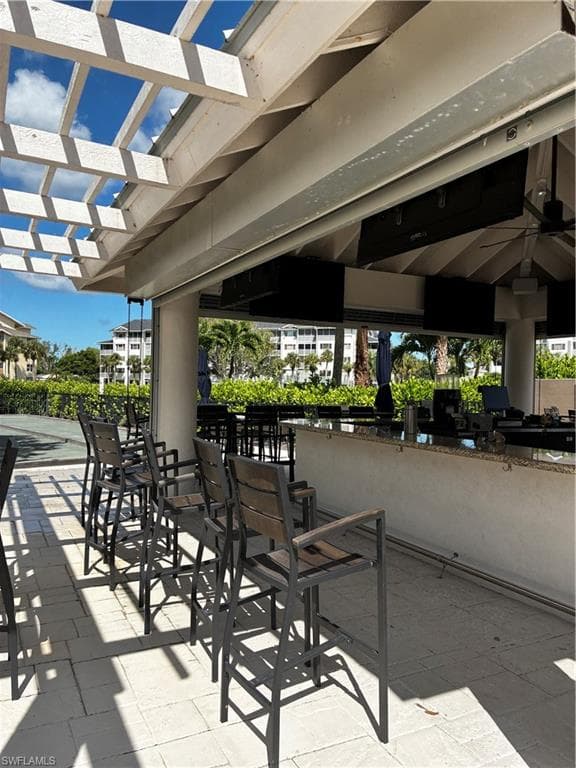 913 Carrick Bend CIR # 202, NAPLES FL 34110-34
