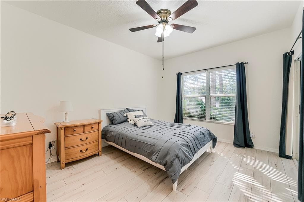 419 Emerald Bay CIR # B6, NAPLES FL 34110-16