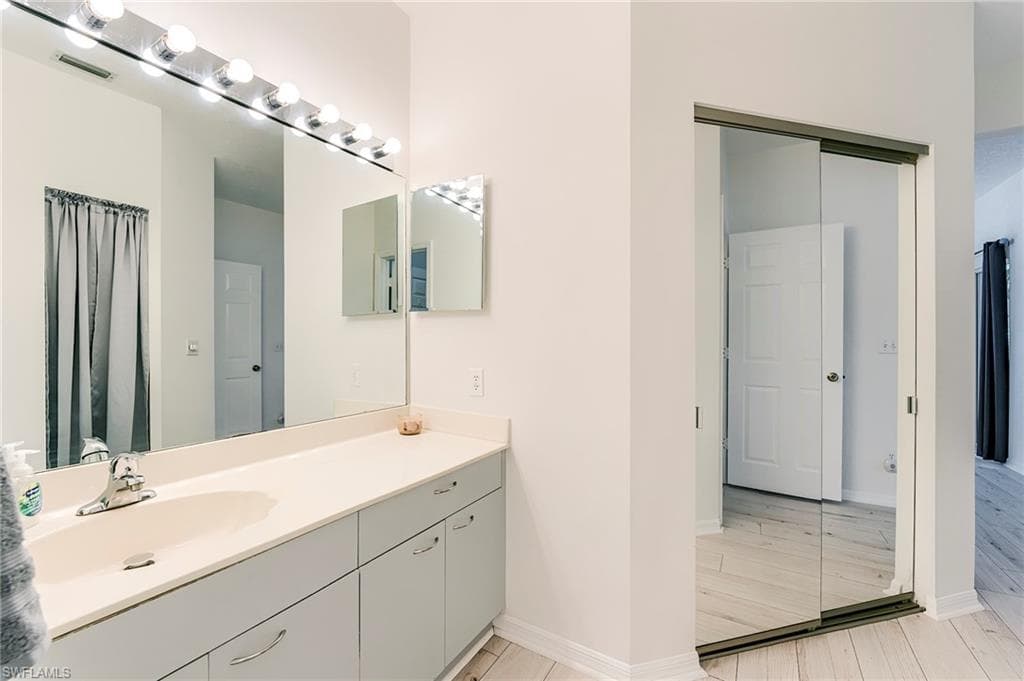 419 Emerald Bay CIR # B6, NAPLES FL 34110-20