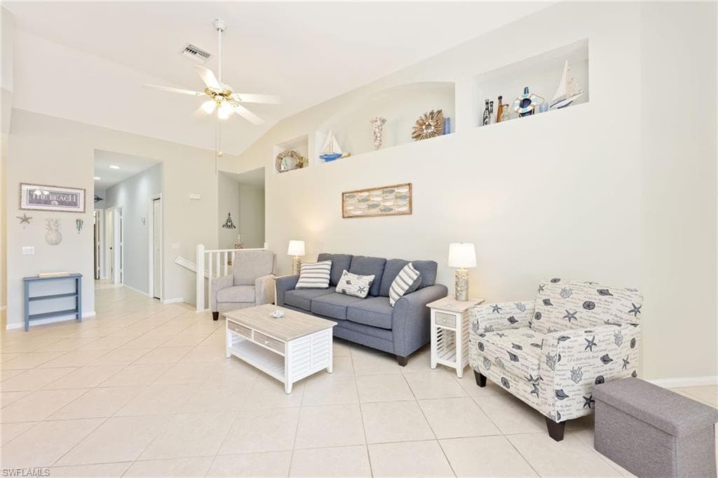 7828 Gardner DR # 202, NAPLES FL 34109-4