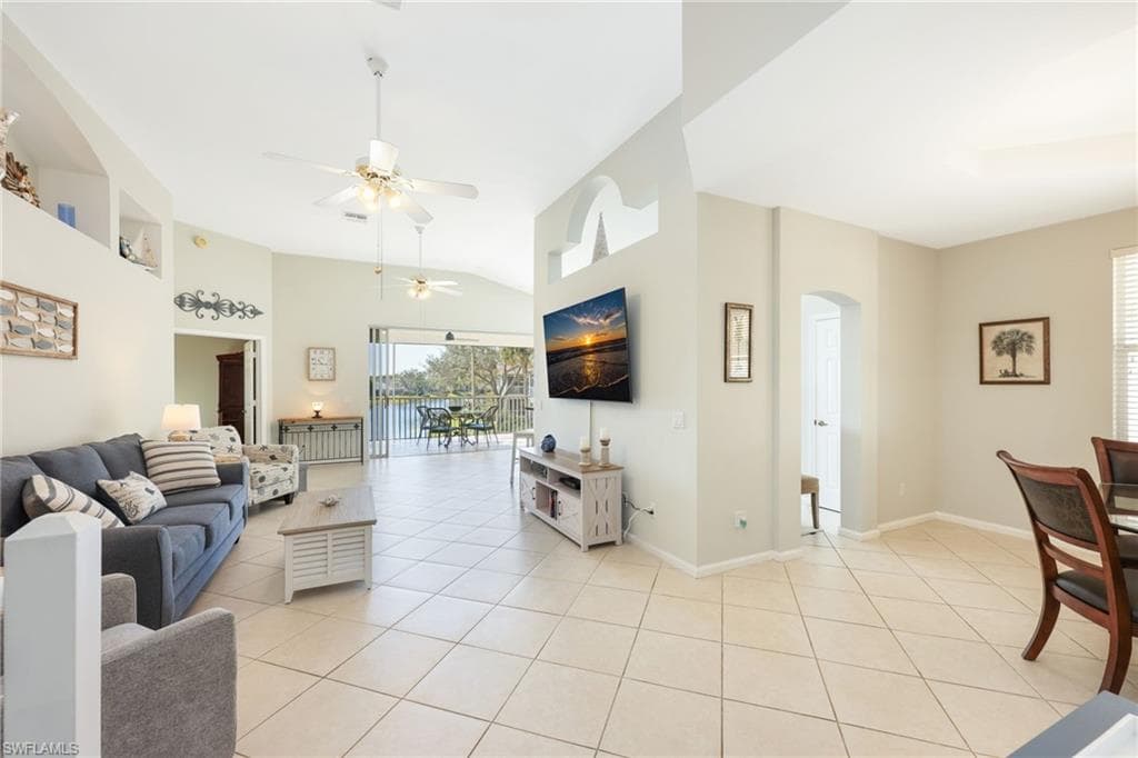7828 Gardner DR # 202, NAPLES FL 34109-13