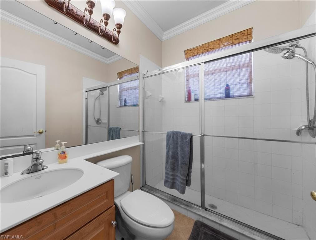 8364 Laurel Lakes BLVD, NAPLES FL 34119-32