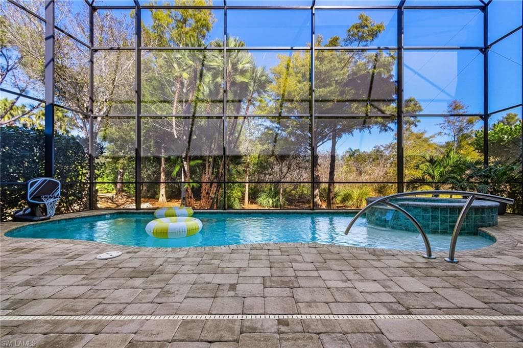 9143 Brendan Lake CT, BONITA SPRINGS FL 34135-1