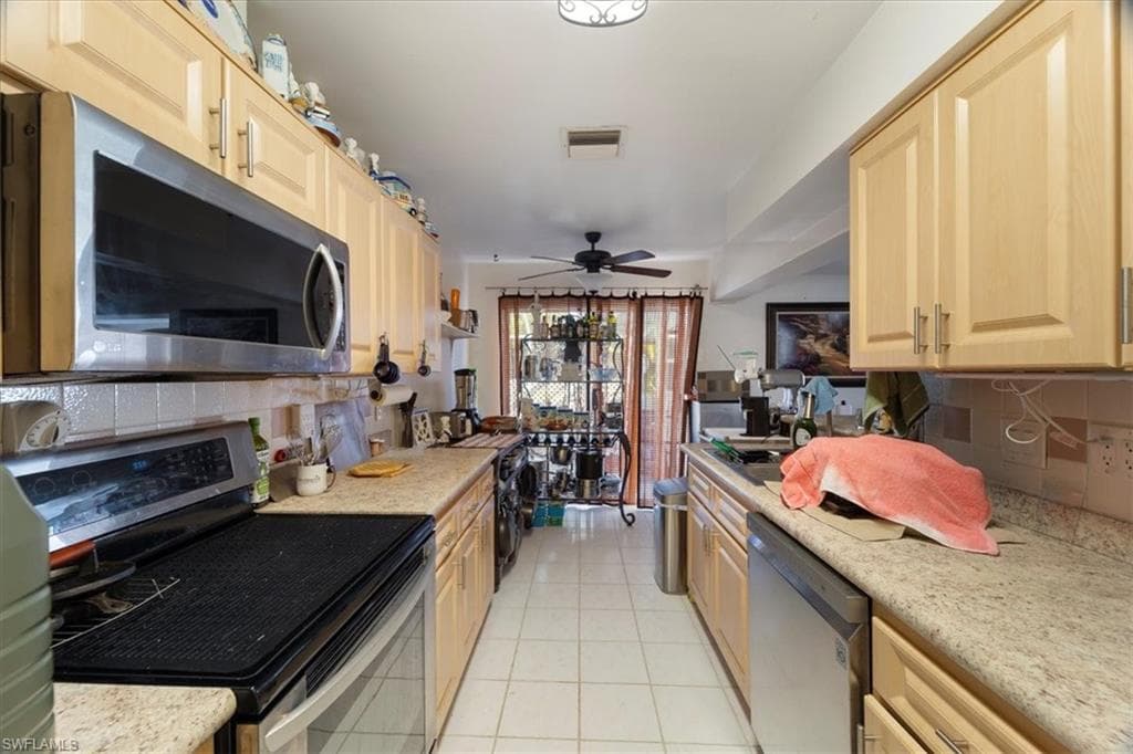 1514 Canal ST, LEHIGH ACRES FL 33936-2