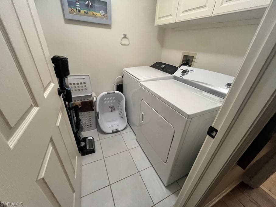 9856 Costa Mesa LN # 601, BONITA SPRINGS FL 34135-26