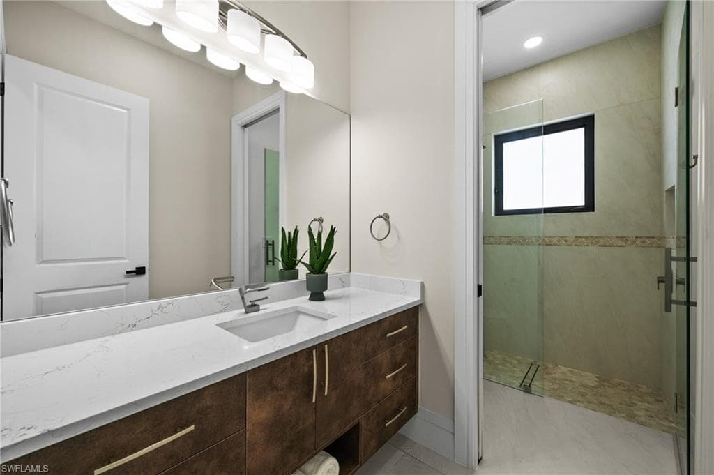 1045 Morningside DR, NAPLES FL 34103-41