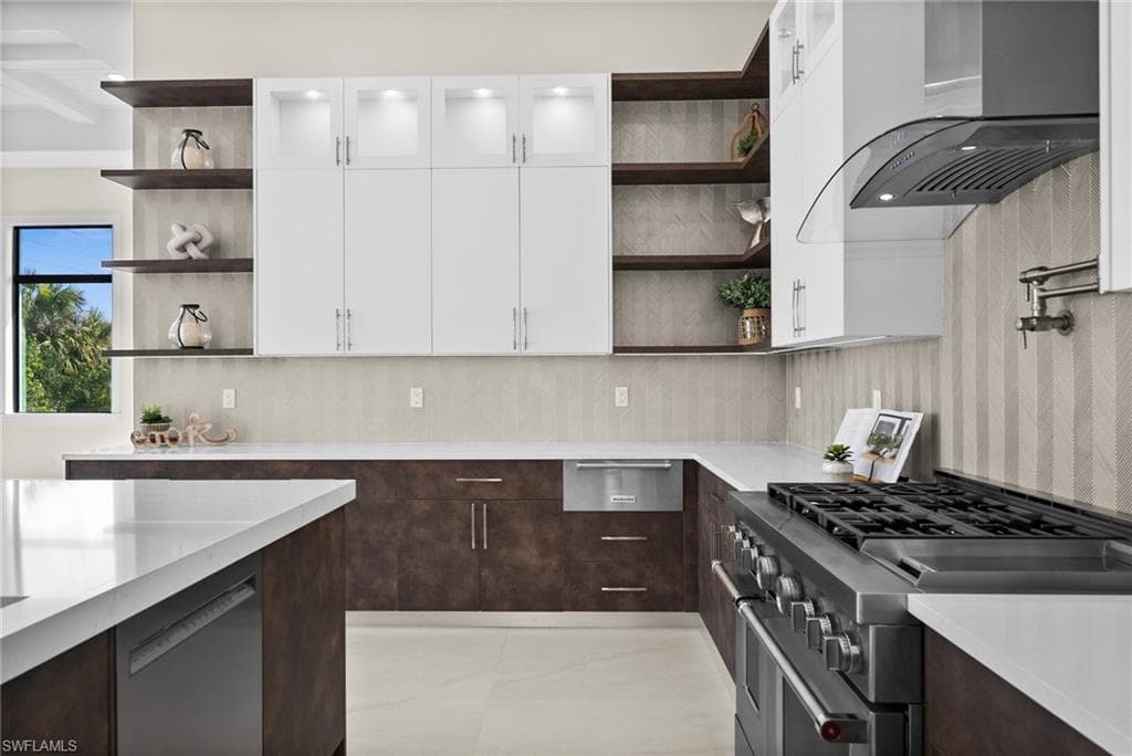 1045 Morningside DR, NAPLES FL 34103-21