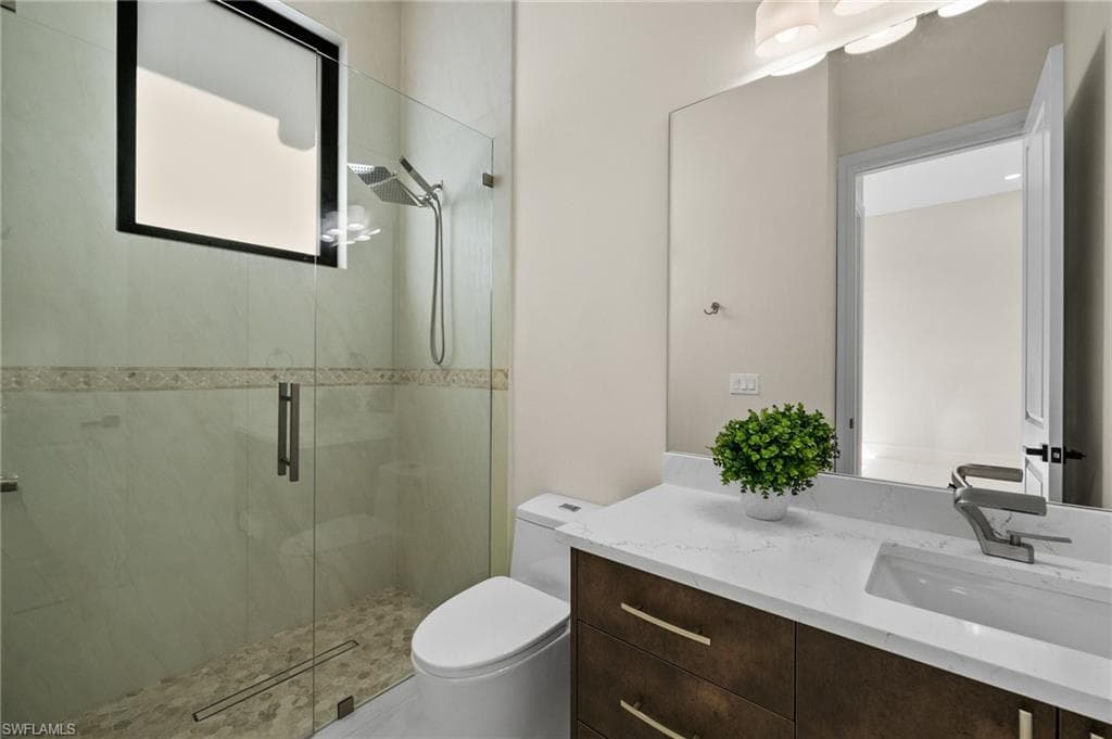 1045 Morningside DR, NAPLES FL 34103-44
