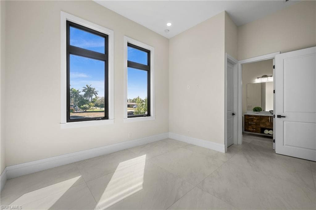 1045 Morningside DR, NAPLES FL 34103-43