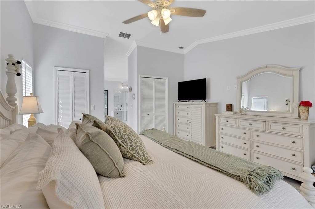 1151 Jardin DR, NAPLES FL 34104-14