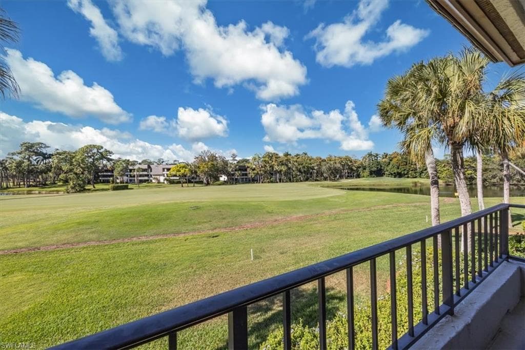 104 Clubhouse DR # 272, NAPLES FL 34105-14