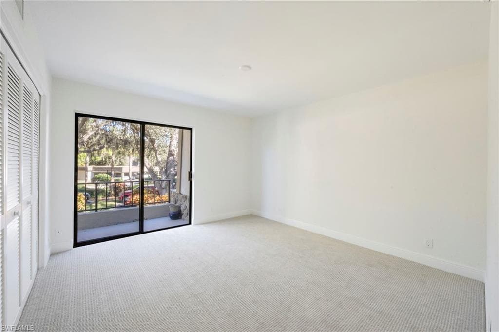 104 Clubhouse DR # 272, NAPLES FL 34105-20