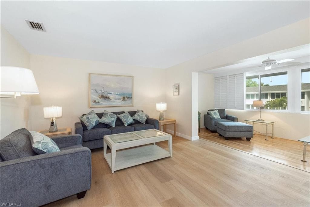 1065 Gulf Shore BLVD N # 205, NAPLES FL 34102-2