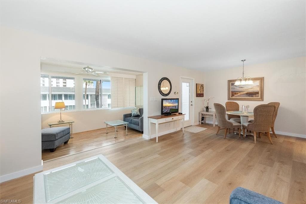 1065 Gulf Shore BLVD N # 205, NAPLES FL 34102-14