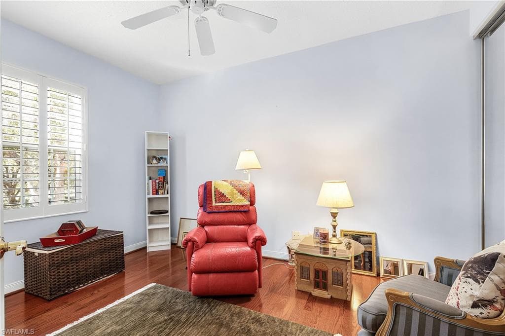 5733 Cove CIR, NAPLES FL 34119-19