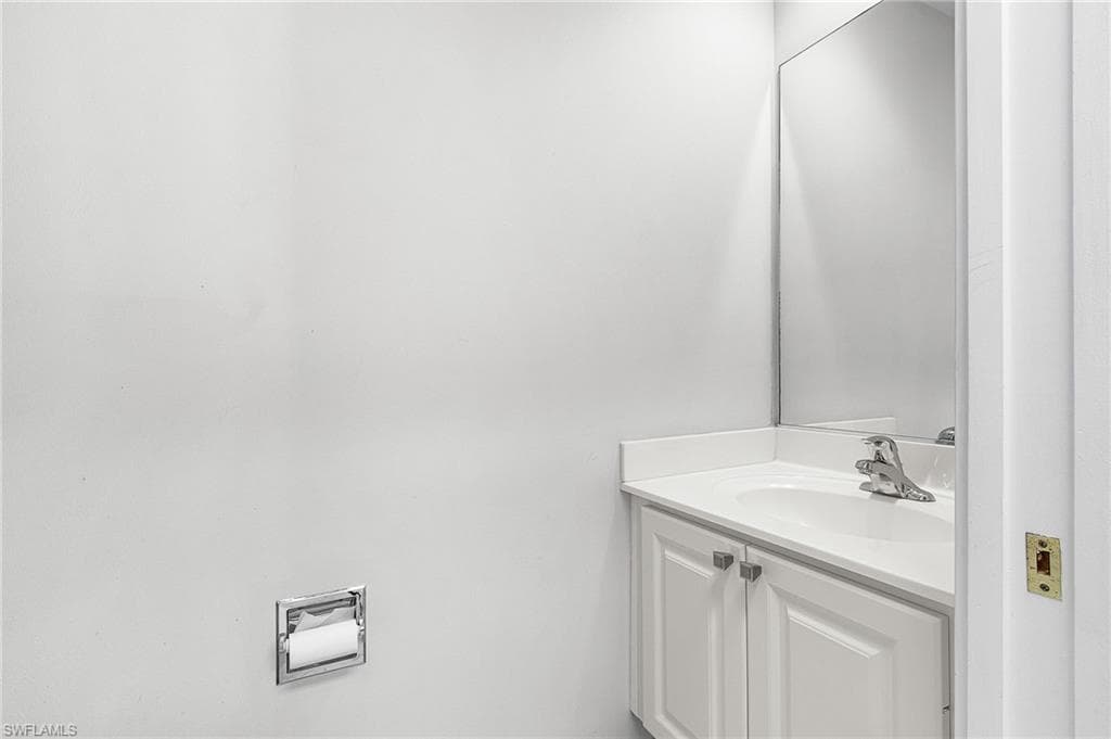 5733 Cove CIR, NAPLES FL 34119-8