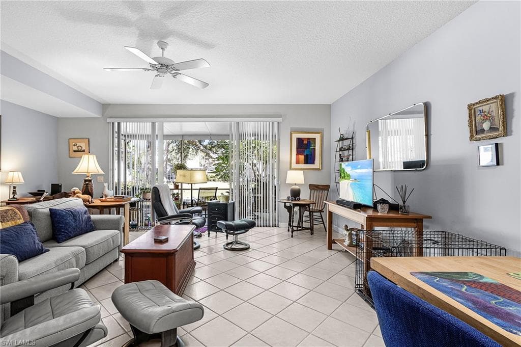 5733 Cove CIR, NAPLES FL 34119-10