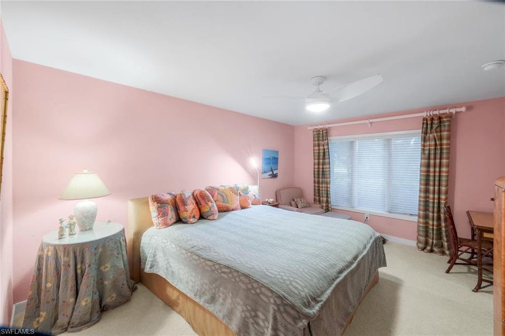 13024 Valewood DR, NAPLES FL 34119-19