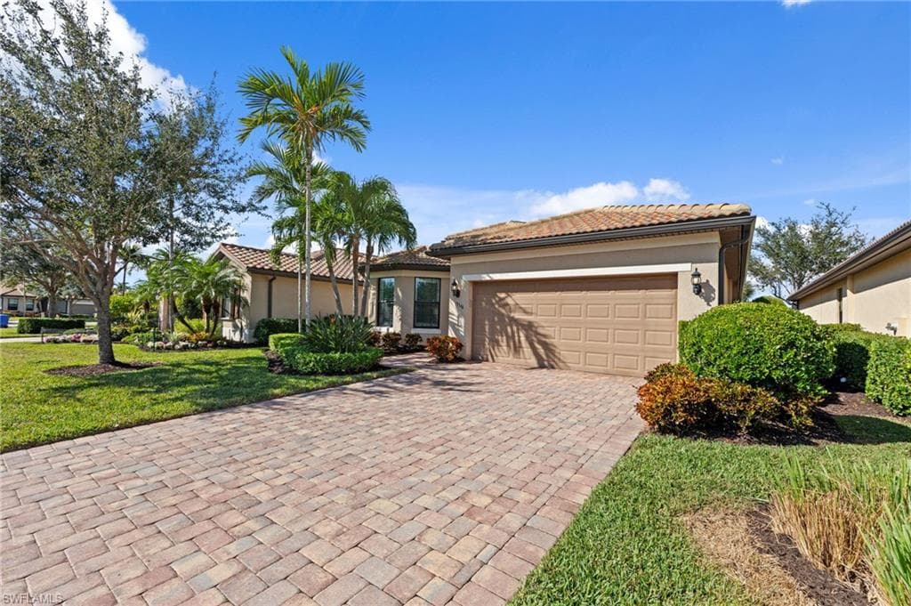 13546 San Georgio DR, ESTERO FL 33928-2