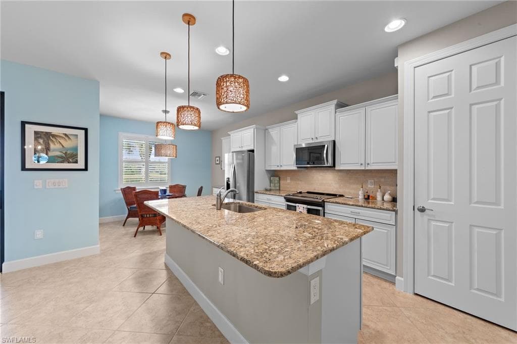 13546 San Georgio DR, ESTERO FL 33928-14