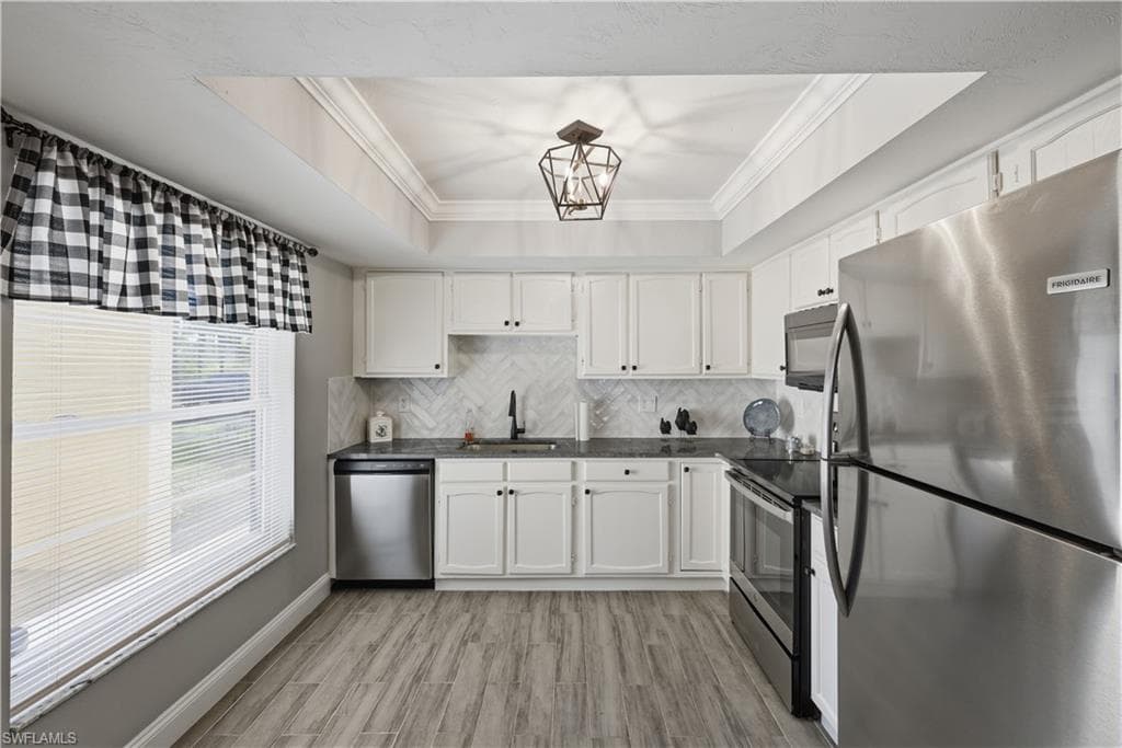 11194 La Coruna LN, BONITA SPRINGS FL 34135-10
