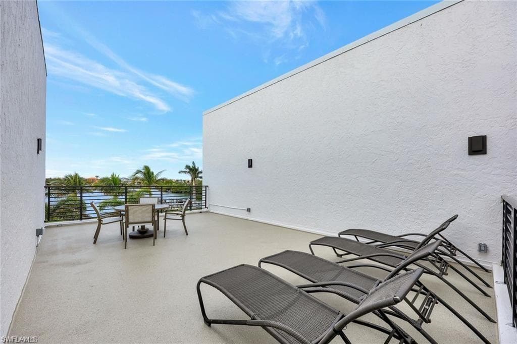 226 3rd ST # 116, BONITA SPRINGS FL 34134-3
