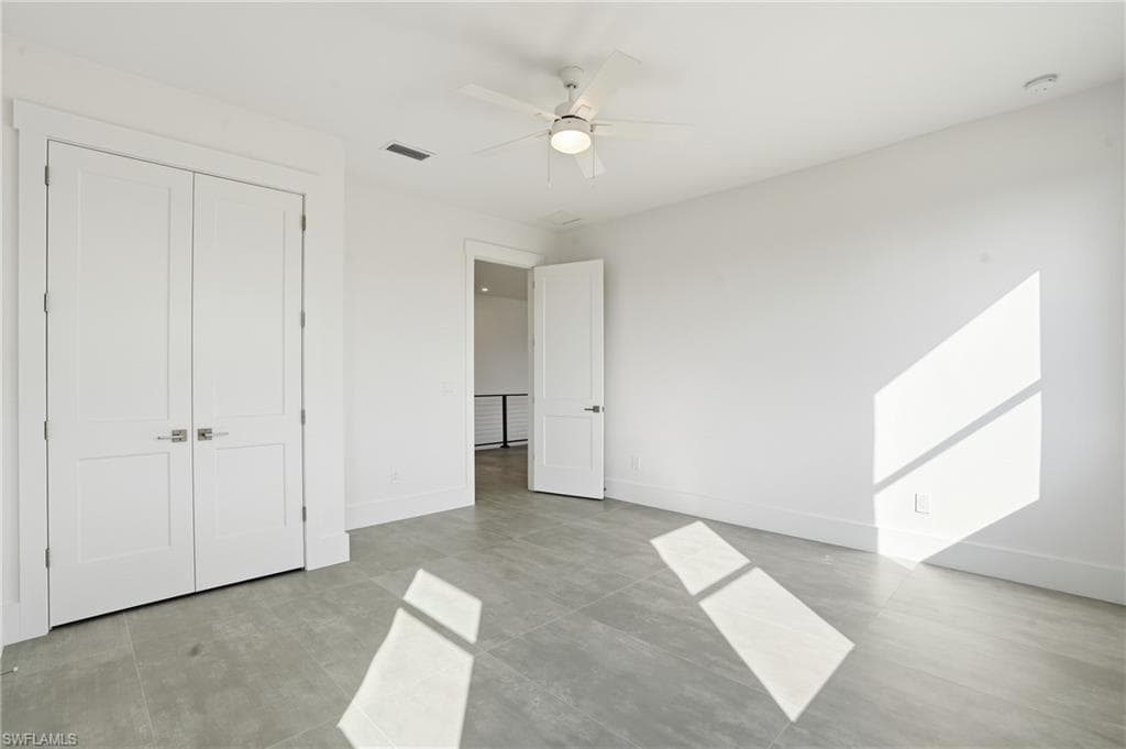 2727 Van Buren AVE, NAPLES FL 34112-20