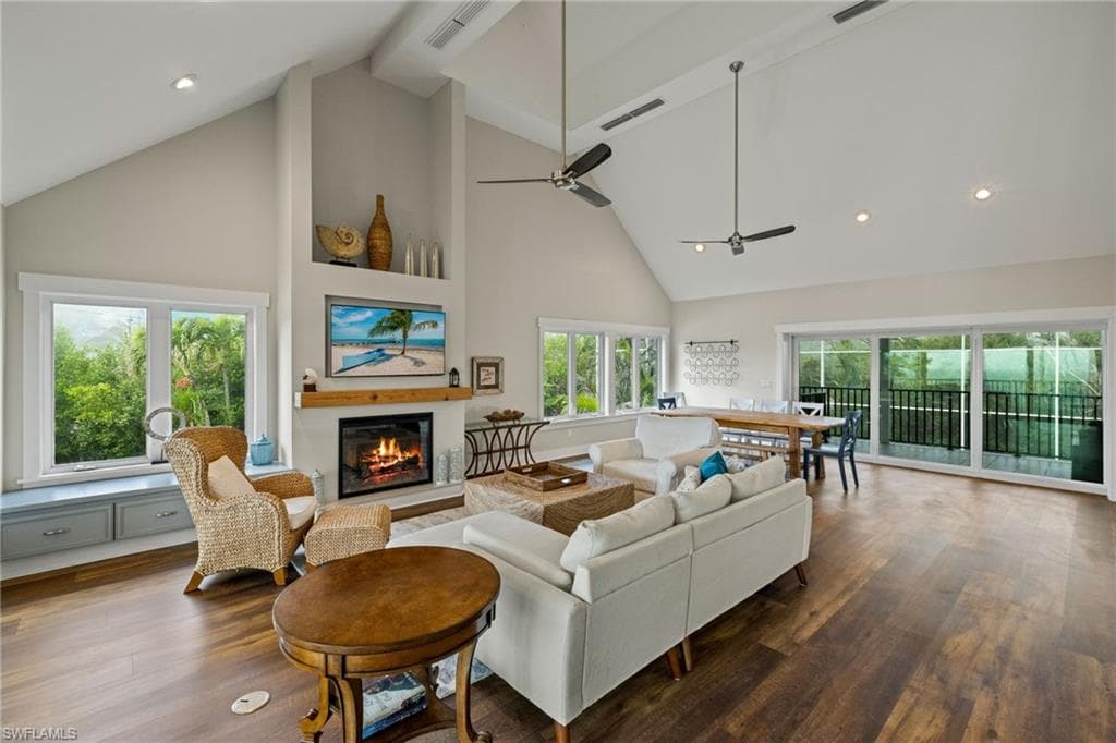 460 E Gulf DR, SANIBEL FL 33957-5