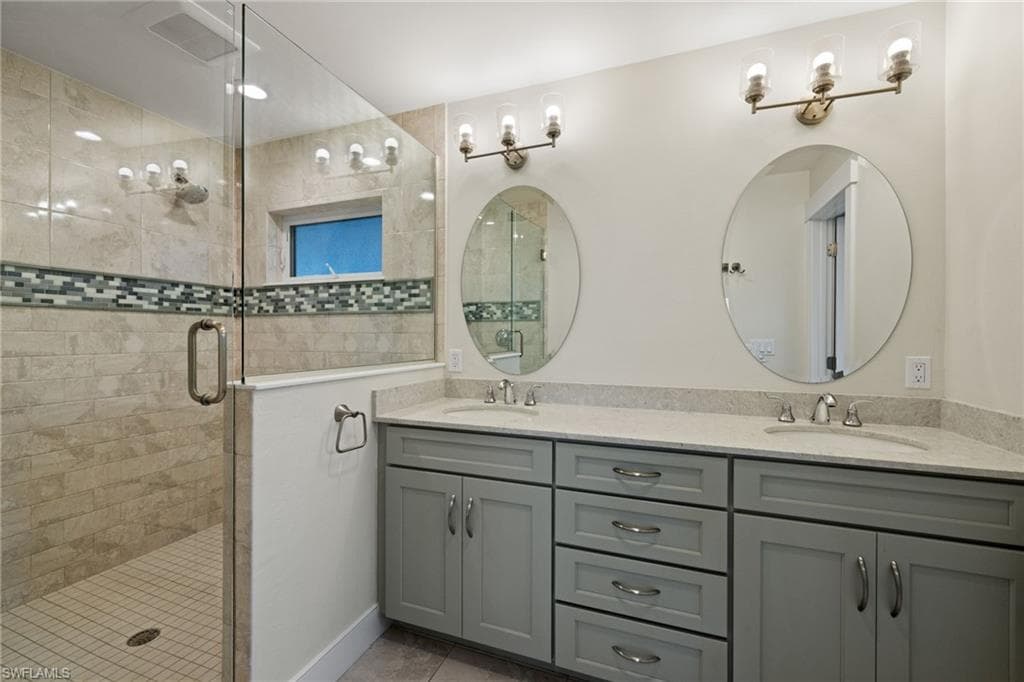 460 E Gulf DR, SANIBEL FL 33957-21