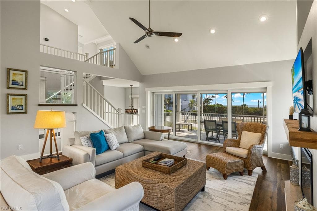 460 E Gulf DR, SANIBEL FL 33957-8