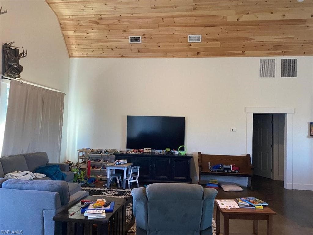 615 Kirby Thompson RD, FORT DENAUD FL 33935-1