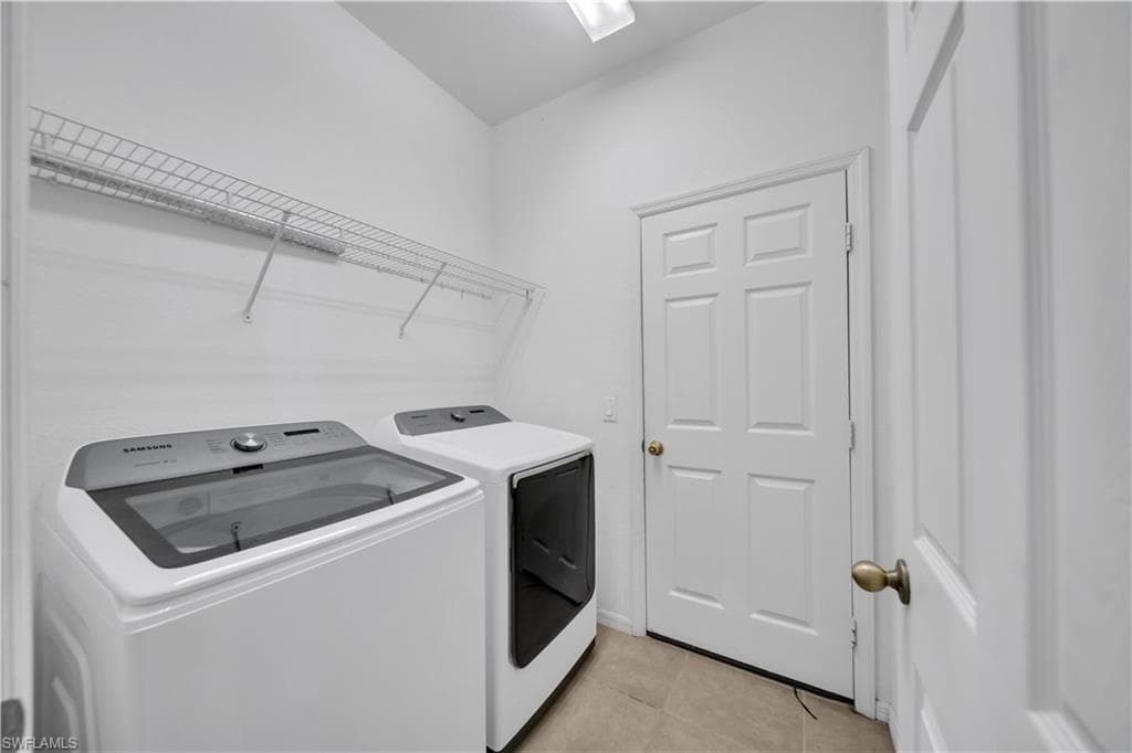 8125 Silver Birch WAY, LEHIGH ACRES FL 33971-15