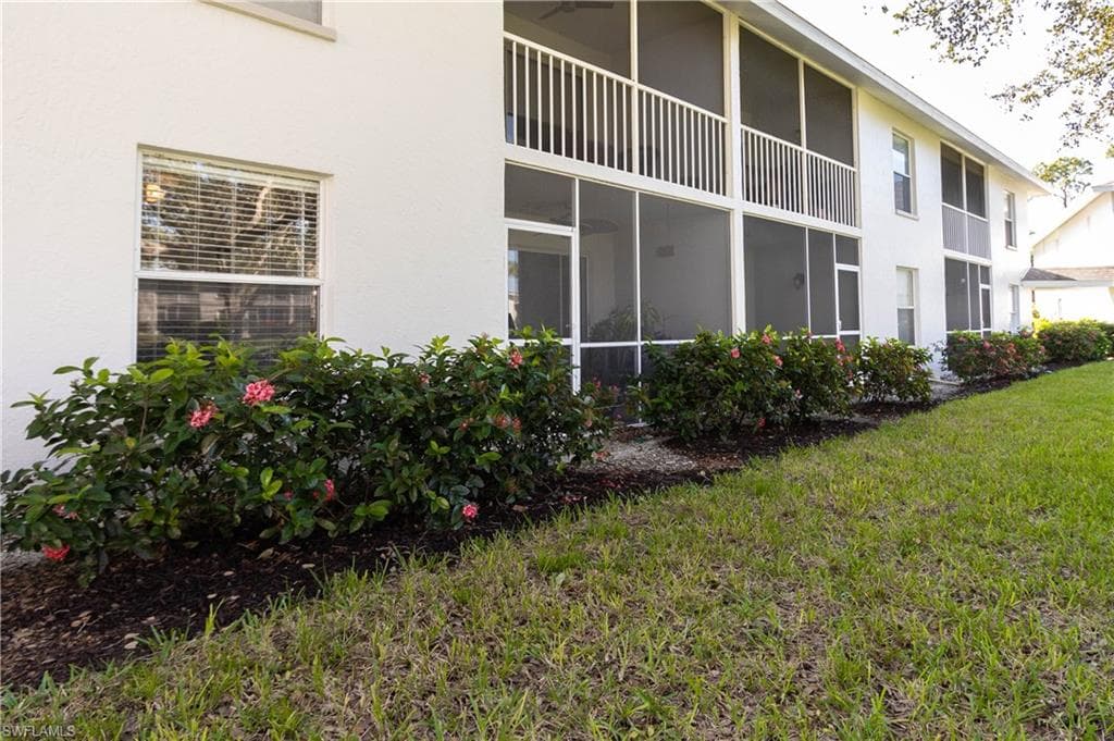 1392 Churchill CIR # 103, NAPLES FL 34116-1