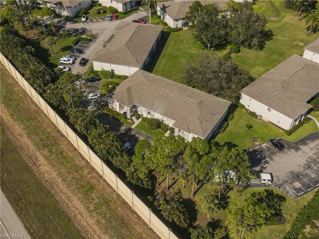 1392 Churchill CIR # 103, NAPLES FL 34116-35