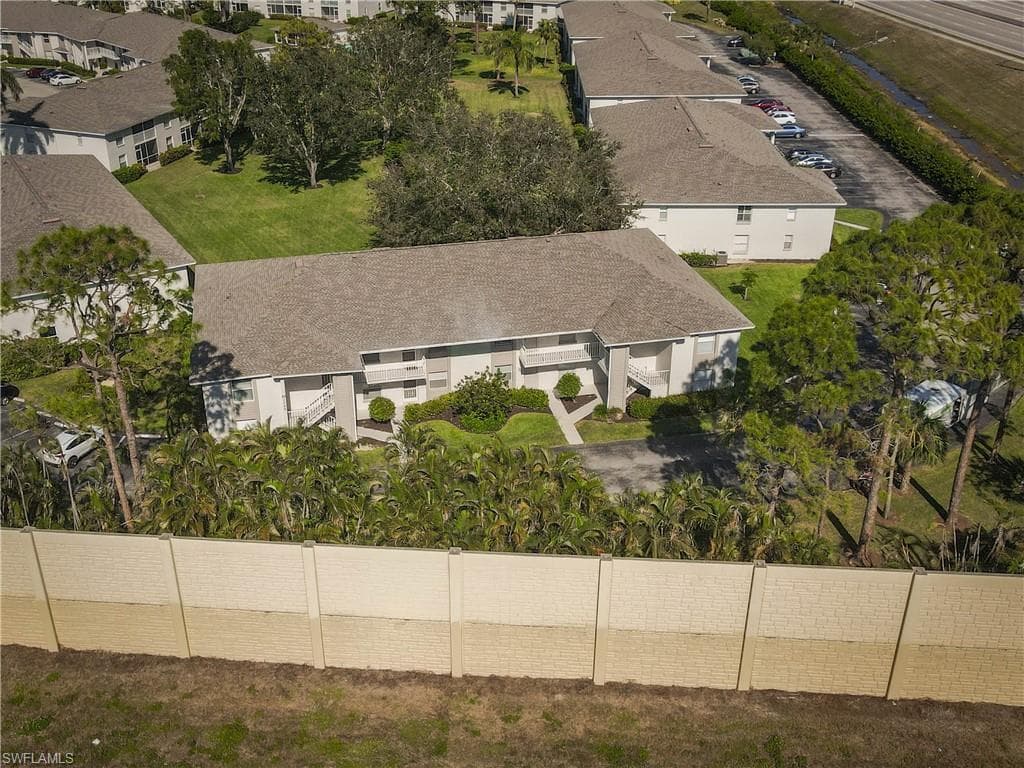 1392 Churchill CIR # 103, NAPLES FL 34116-28